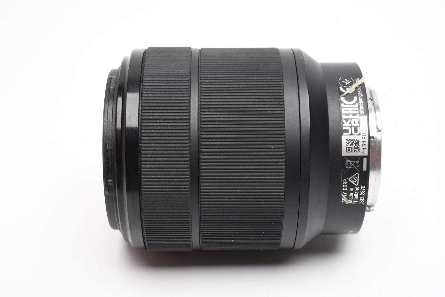 Sony FE 28-70mm f3.5-5.6 OSS zoom lens SEL2870, caps, Great