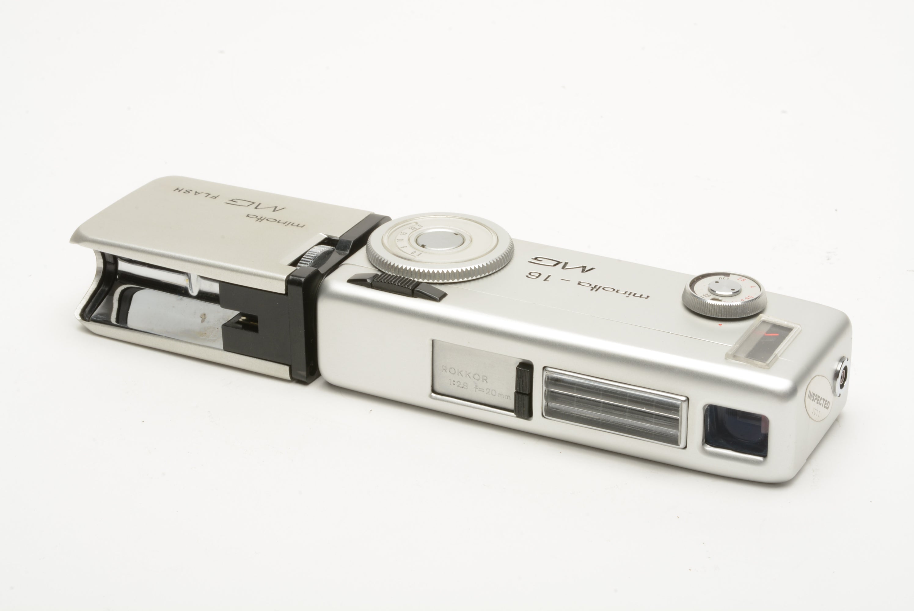 Minolta-16 MG 16mm Film Camera w/Rokkor 20mm f/2.8, MG Flash