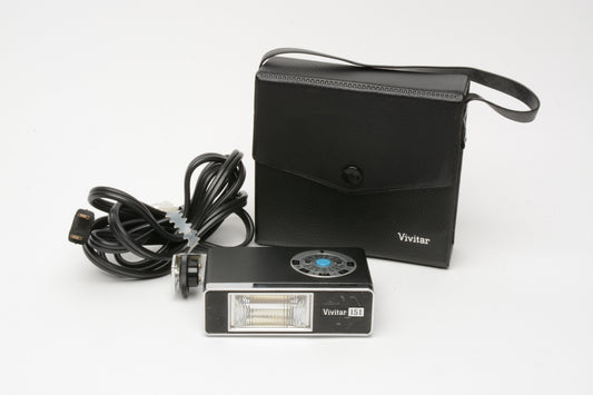 Vivitar 151 AC or battery powered electronic flash in case