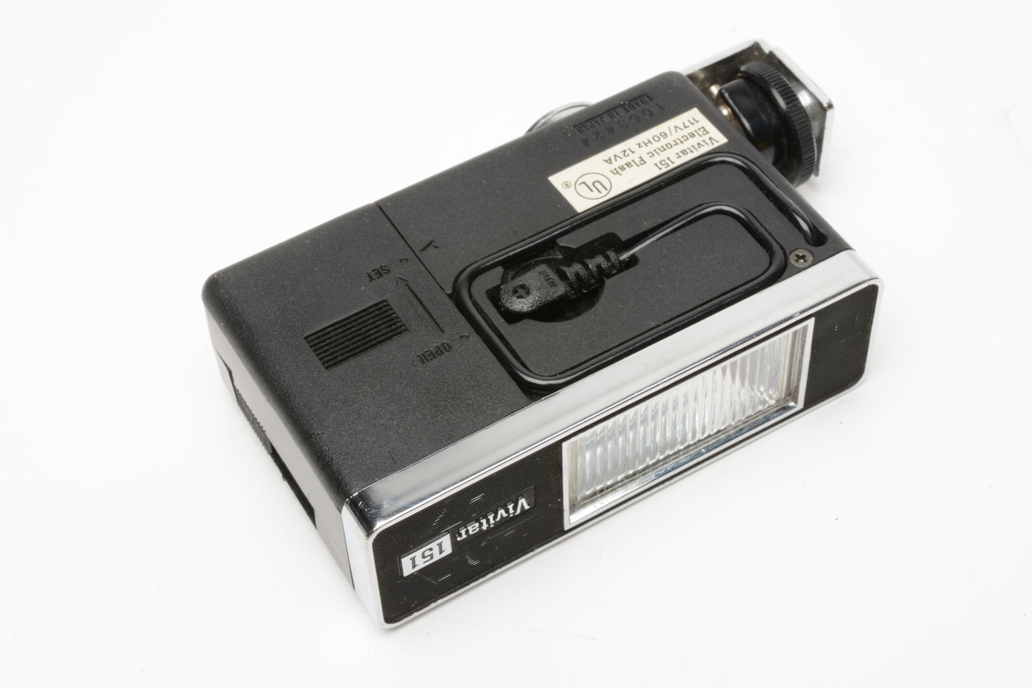 Vivitar 151 AC or battery powered electronic flash in case