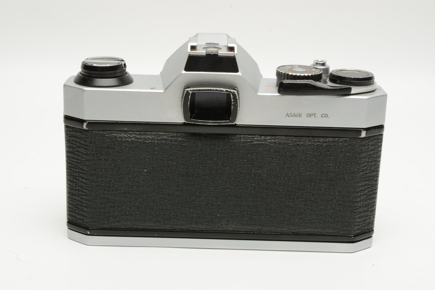 Pentax K1000 35mm SLR w/35-70mm zoom lens, New seals, strap, Great!