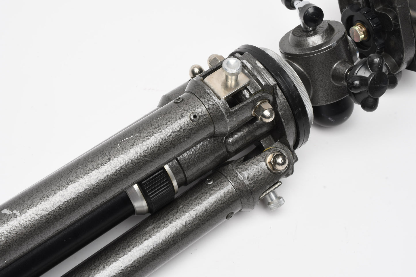 Gitzo Studex Performance Gilux tripod w/Medium Ball head + QR System