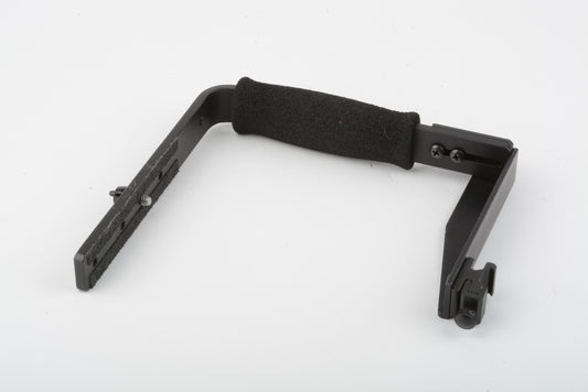 FlashFrame Quick flip 35mm camera flash bracket