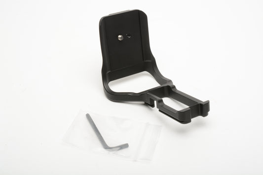 Really Right Stuff RRS BGE11-L L-Bracket for Canon EOS 5D MKIII w/BG-E11 Grip