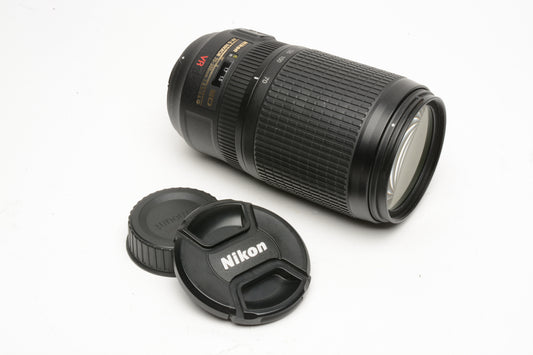 Nikon AF-S Nikkor 70-300mm f4.5-5.6G ED VR zoom lens, caps, (USA)