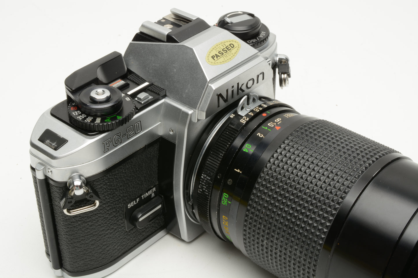 Nikon FG-20 35mm SLR w/28-90mm f2.8-3.5, New seals, Great