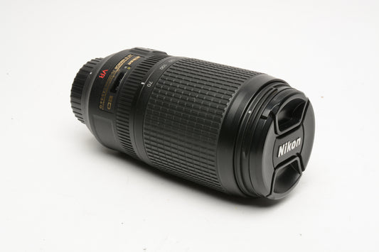 Nikon AF-S Nikkor 70-300mm f4.5-5.6G ED VR zoom lens, caps, (USA)