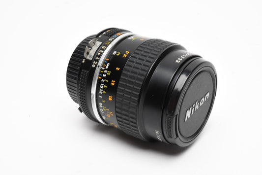 Nikon Nikkor 55mm f2.8 AIs Micro lens, nice and sharp! Great!