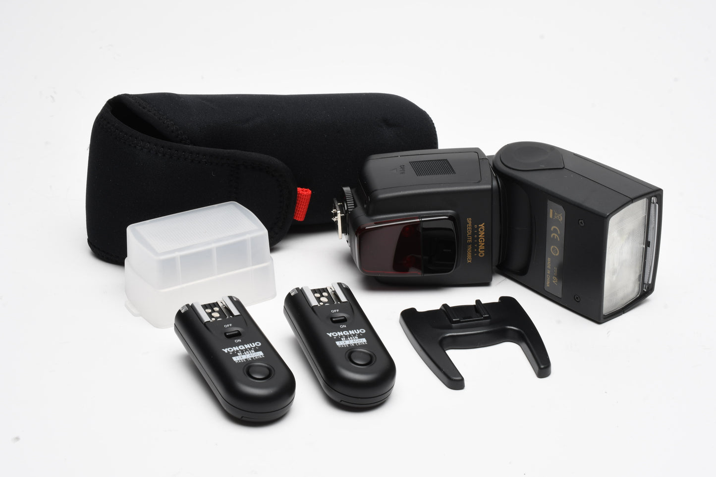 Yongnuo YN-568EX Speedlite Flash for Nikon Cameras +Wireless triggers, case, stand