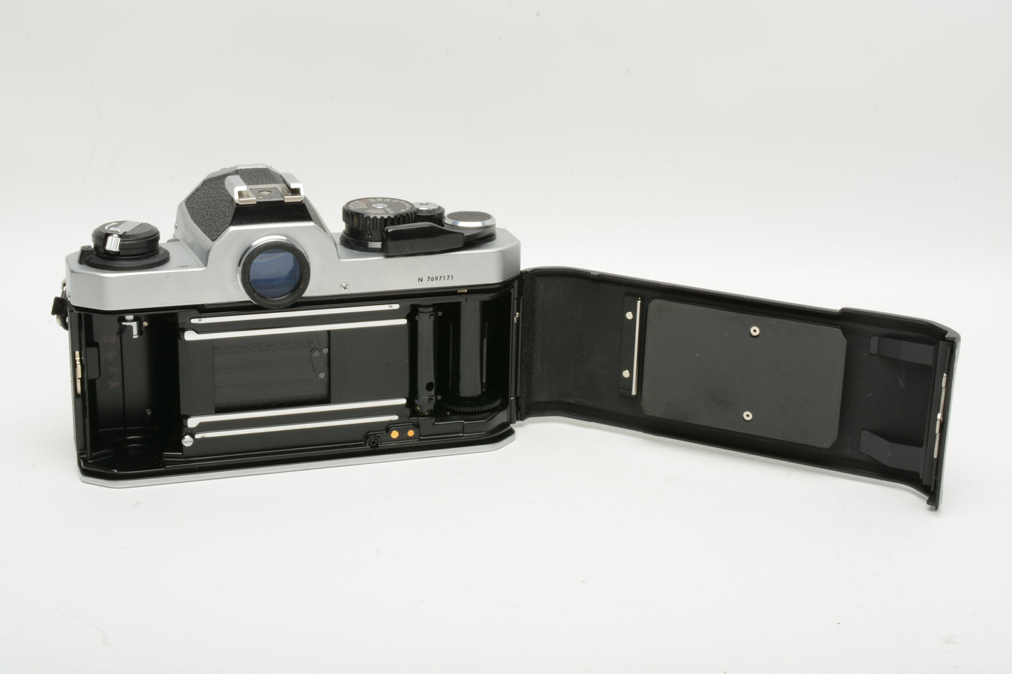 Nikon FM2N chrome 35mm SLR body, strap, cap, eyepiece, tested, New Seals