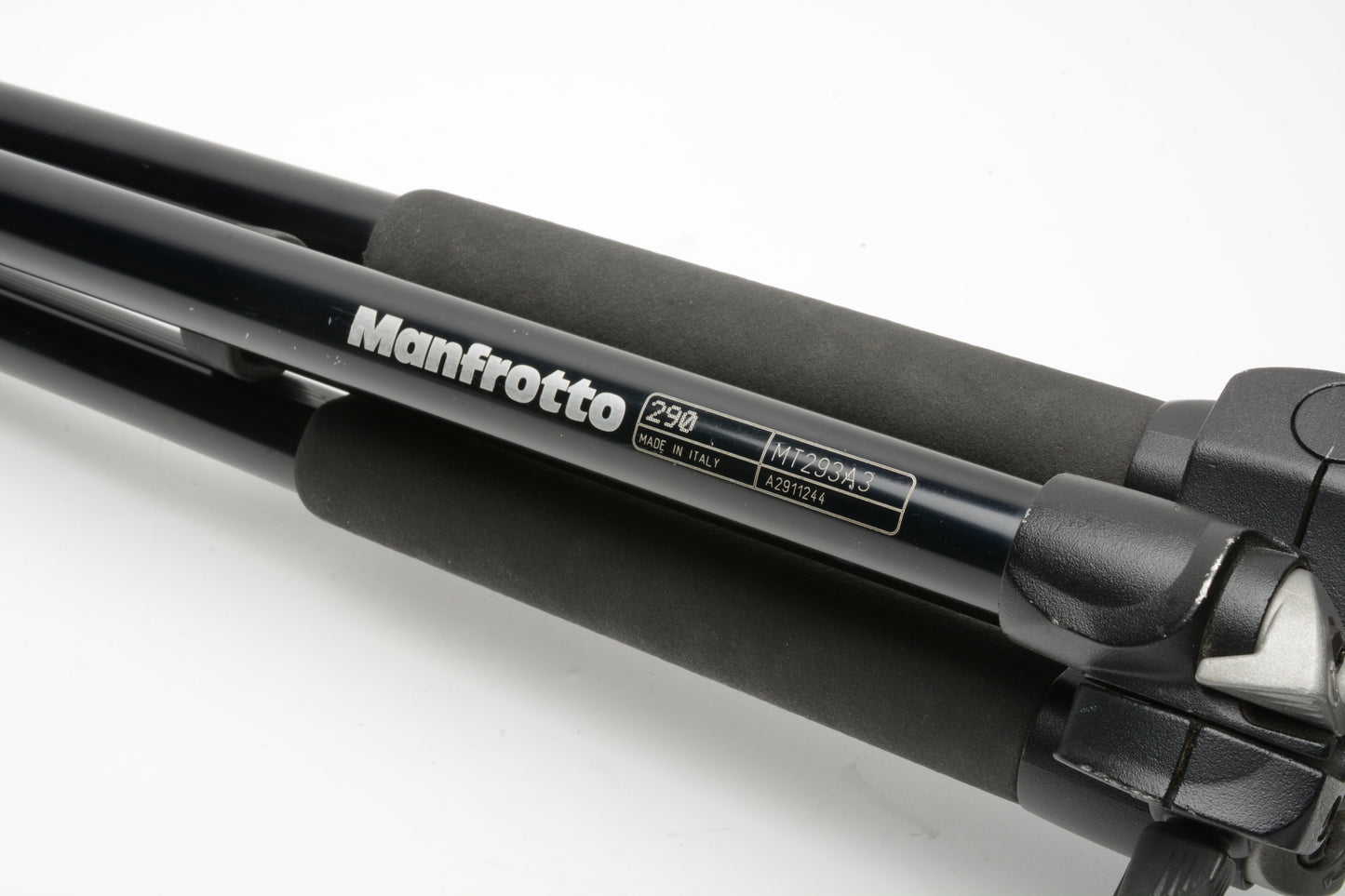 Manfrotto 290 MT293A3 Tripod w/804RC2 Head, Nice, great quality