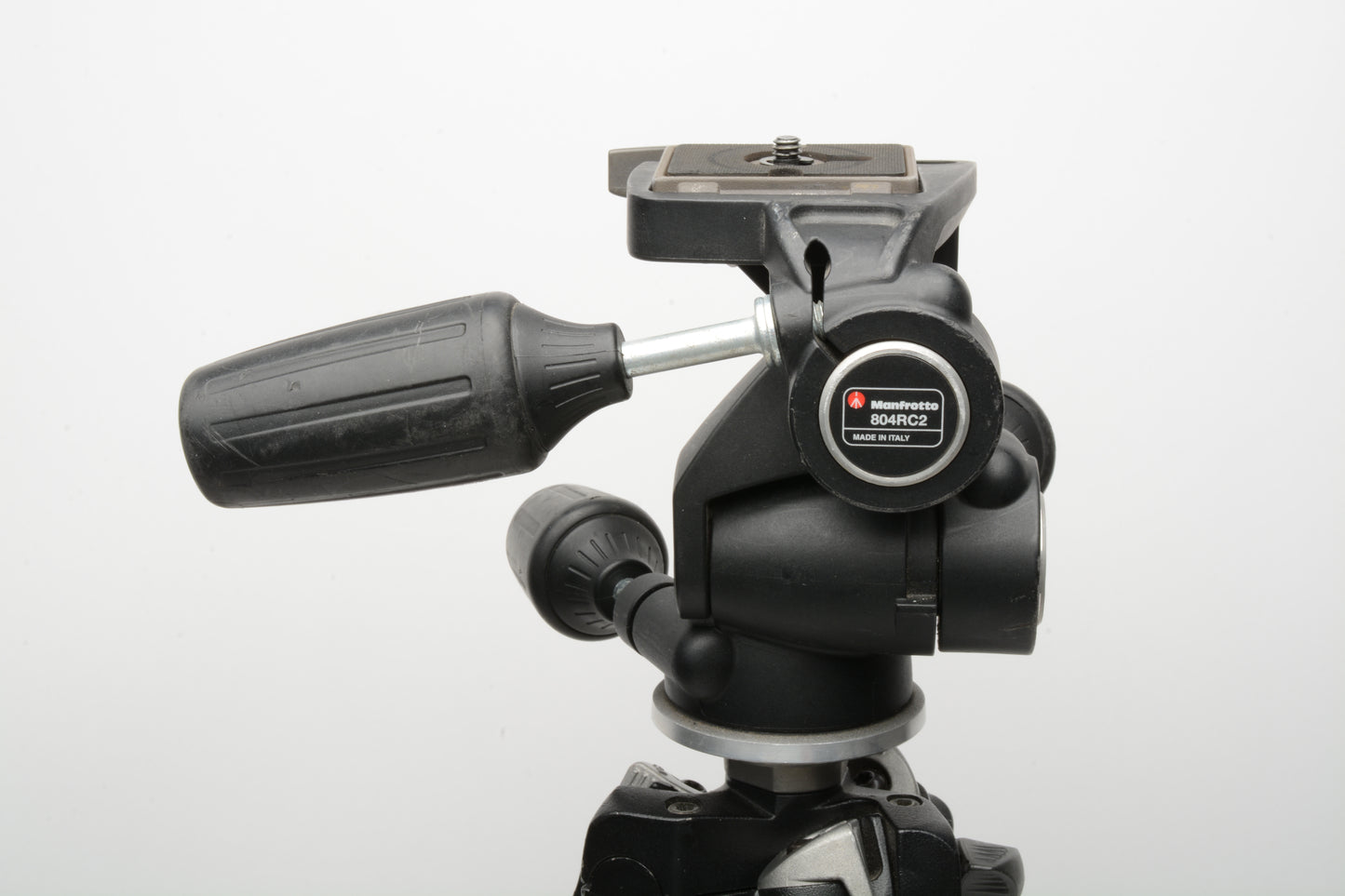 Manfrotto 290 MT293A3 Tripod w/804RC2 Head, Nice, great quality