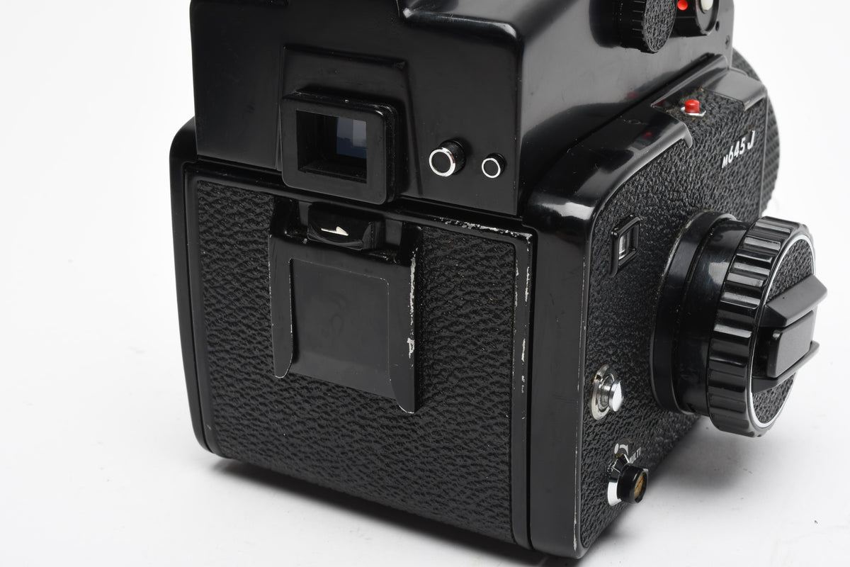 Mamiya M645J w/85mm f1.9 lens, AE Prism, New seals, Great!