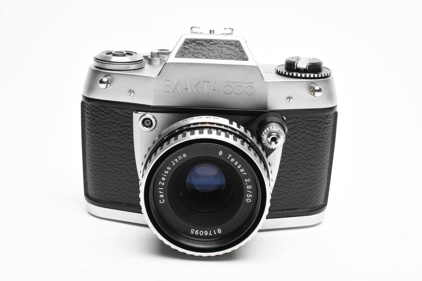 Exakta 500 SLR w/Carl Zeiss Jena Tessar 50mm f2.8 + Case, Spool, Shoe