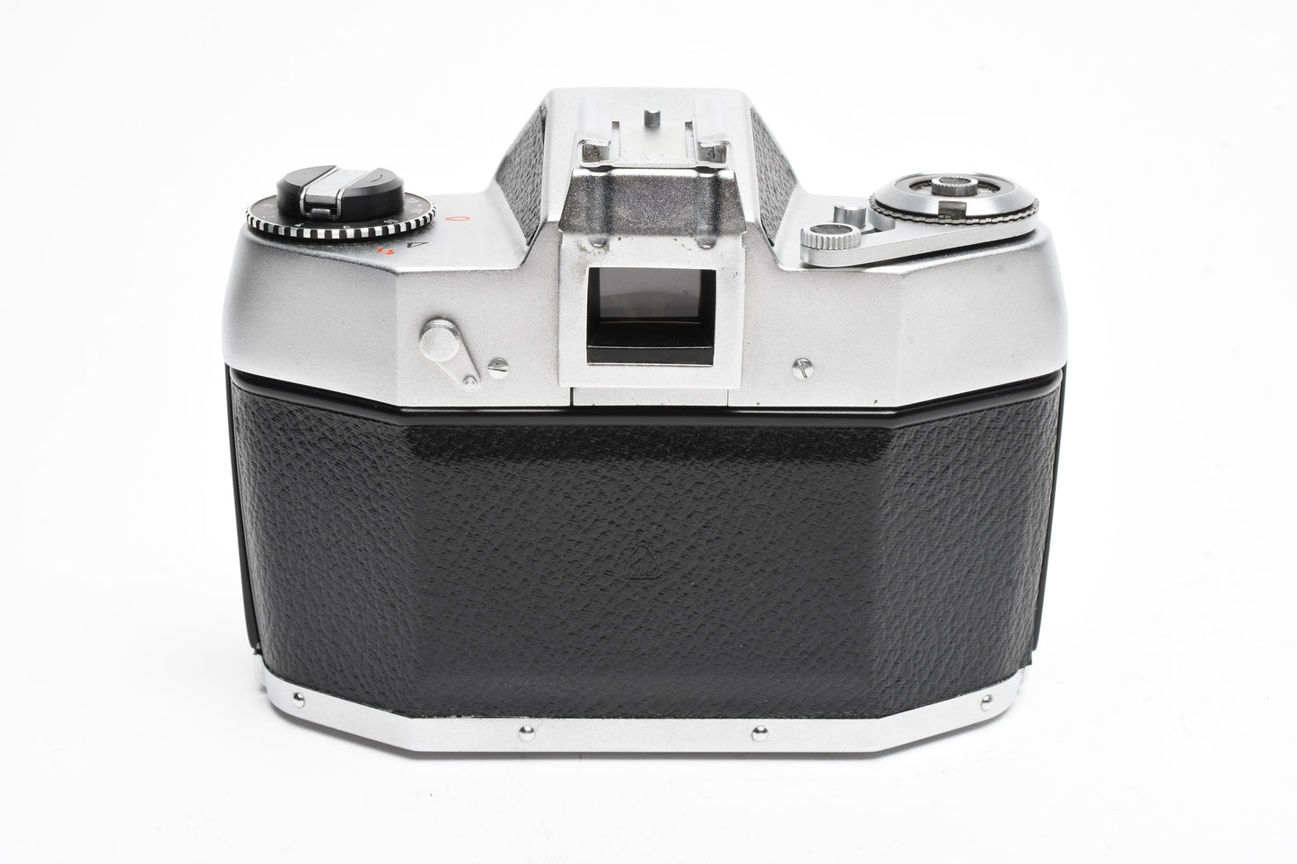 Exakta 500 SLR w/Carl Zeiss Jena Tessar 50mm f2.8 + Case, Spool, Shoe