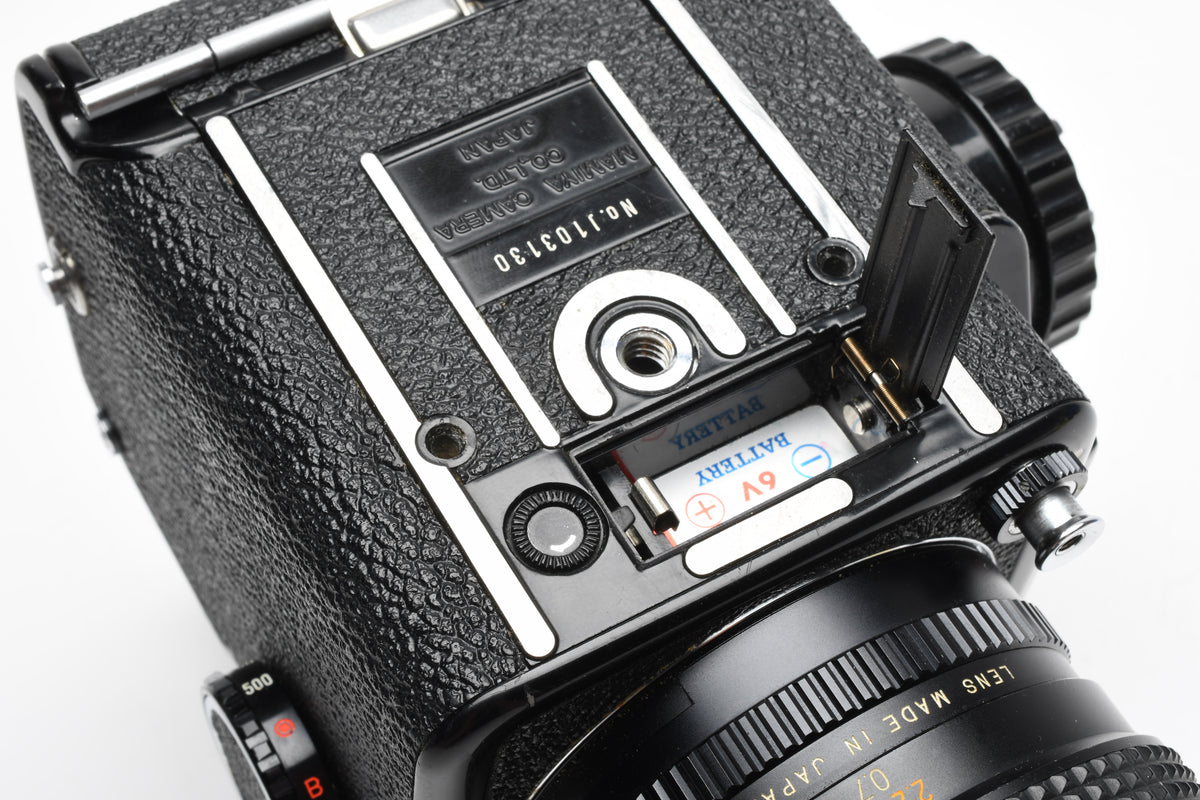 Mamiya M645J w/85mm f1.9 lens, AE Prism, New seals, Great!