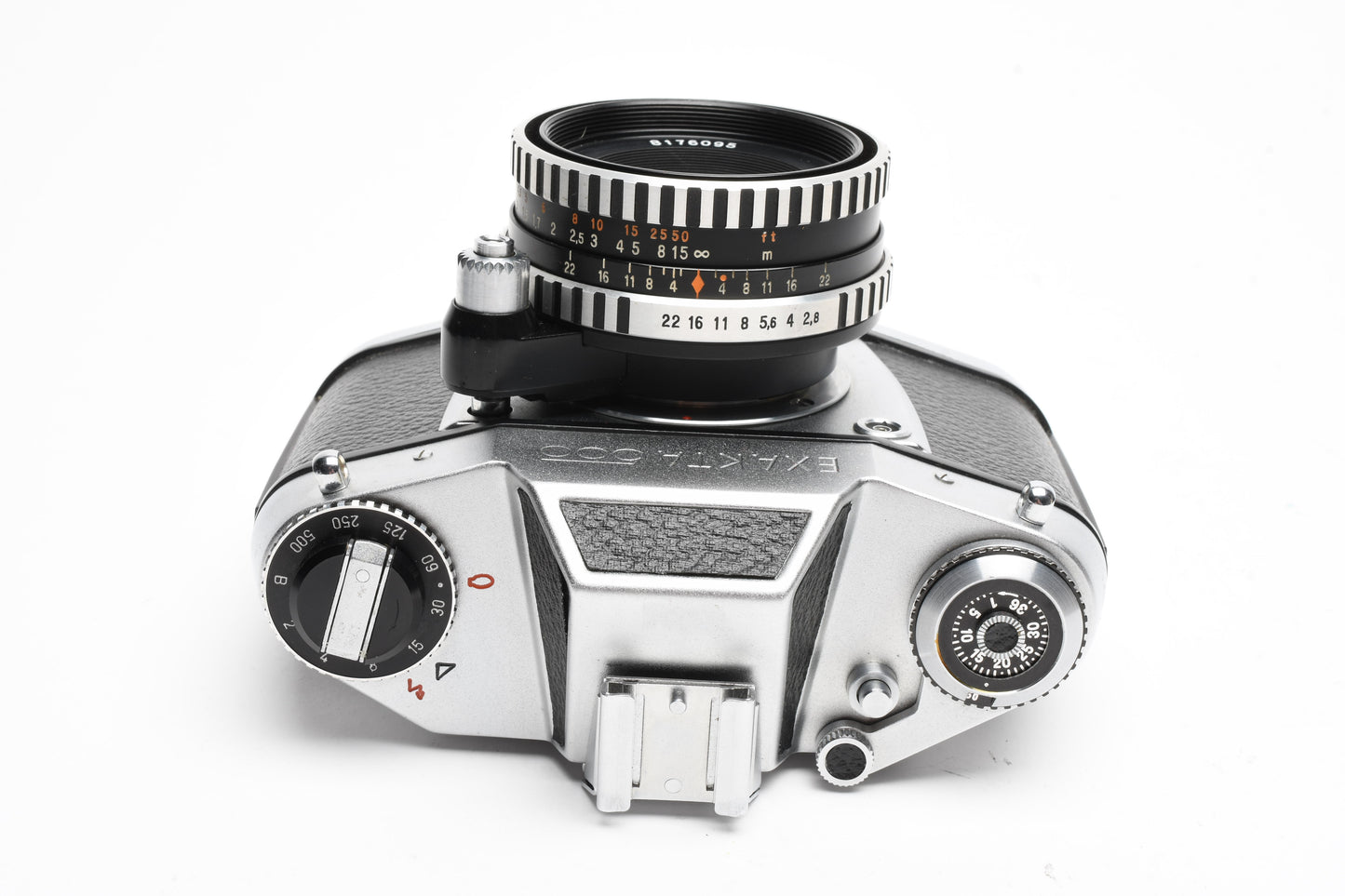 Exakta 500 SLR w/Carl Zeiss Jena Tessar 50mm f2.8 + Case, Spool, Shoe