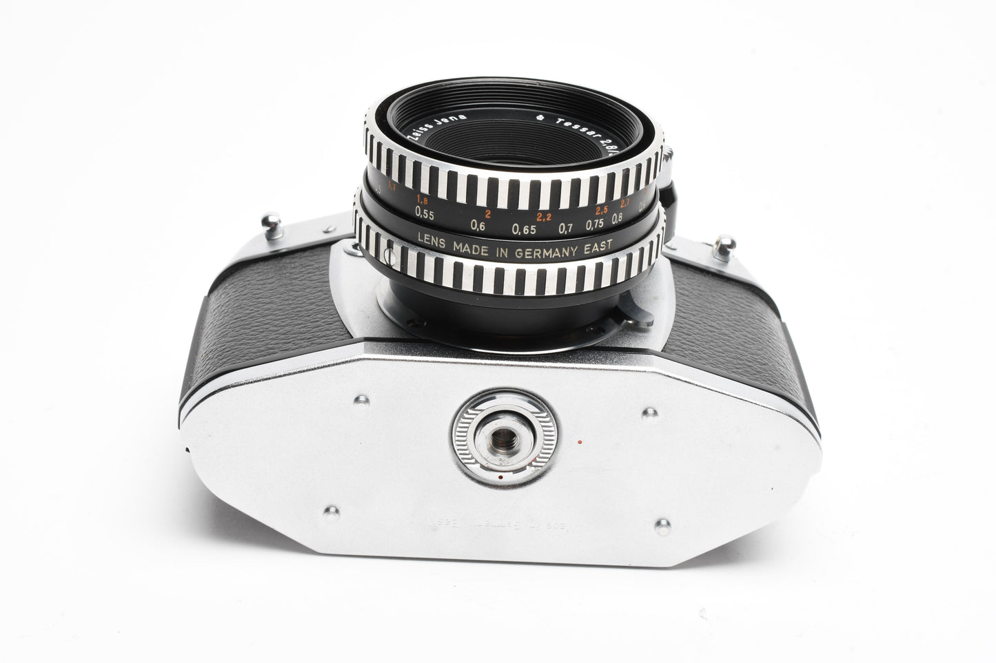 Exakta 500 SLR w/Carl Zeiss Jena Tessar 50mm f2.8 + Case, Spool, Shoe