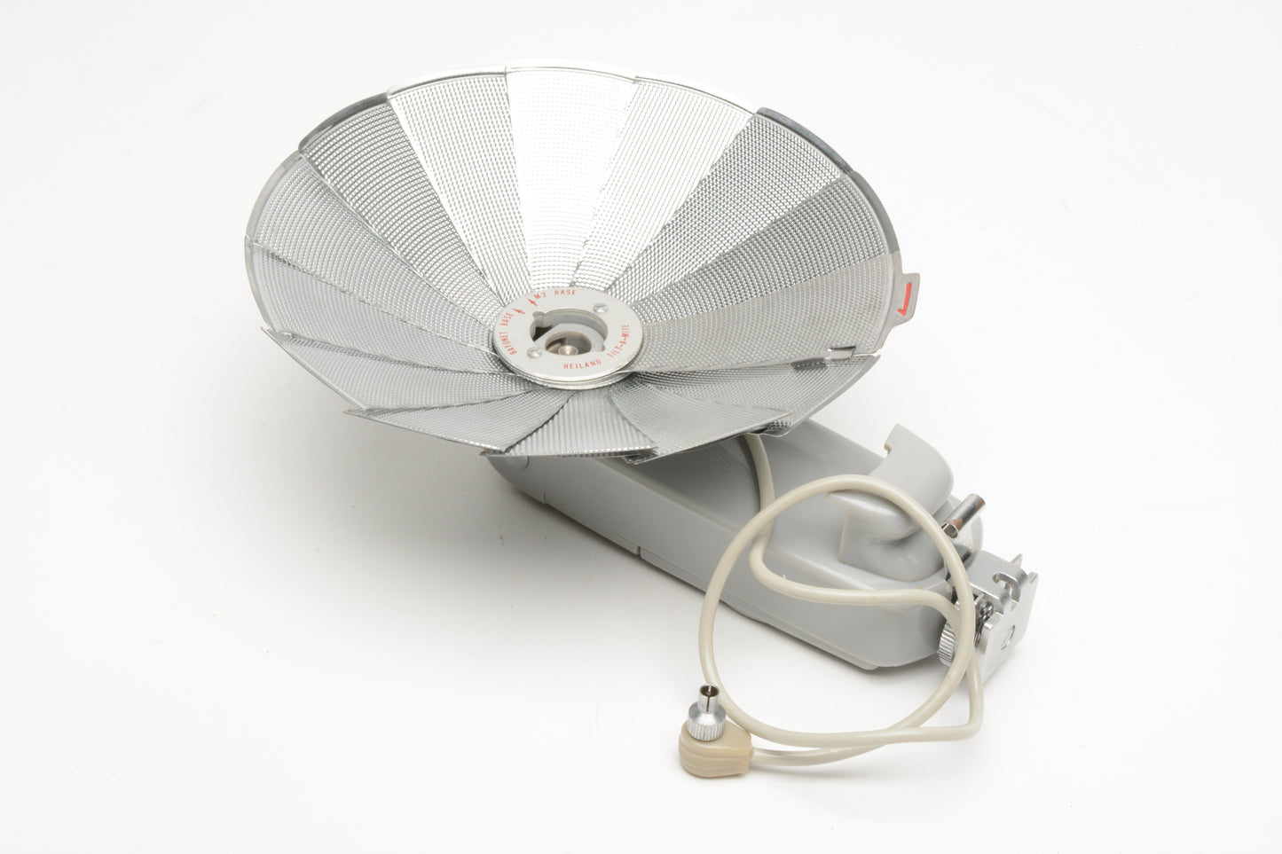 Honeywell Tilt-A-Mite flash reflector in case, nice & clean (Light Gray)