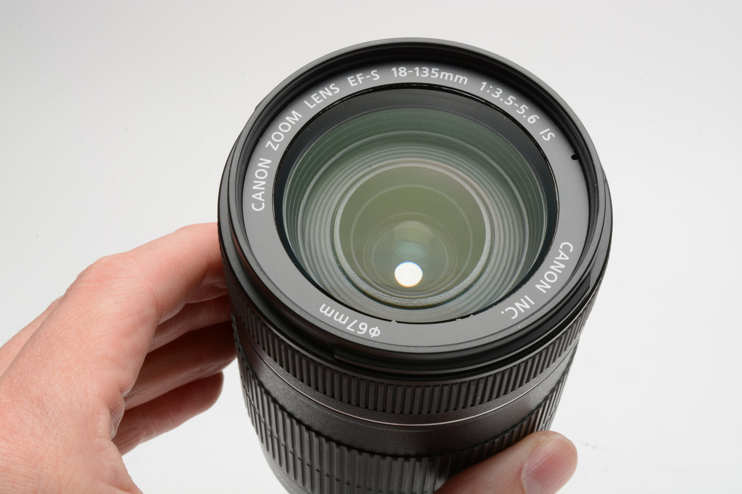 Canon EFS 18-135mm f3.5-5.6 IS zoom lens+caps and keeper, Nice!
