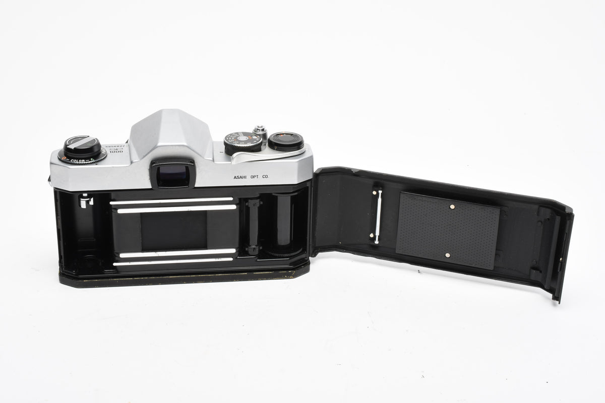 Pentax Spotmatic SP1000 35mm SLR w/35mm f2.8 lens, Great! New seals