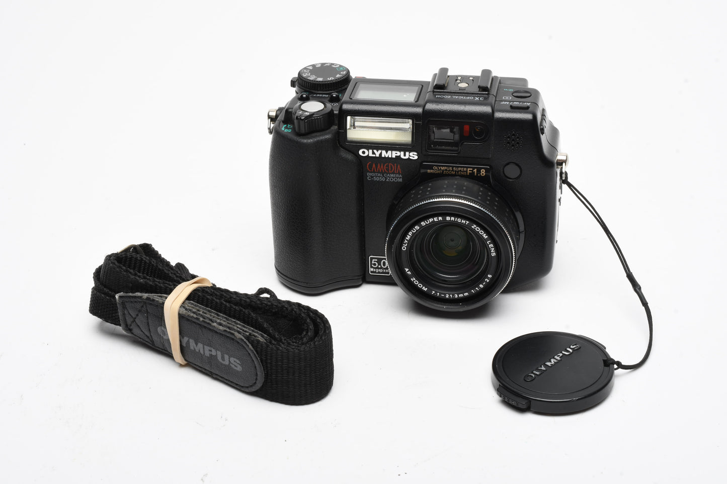 Olympus C5050 5MP Digital Point&Shoot w/f1.8 lens, CF, strap, Tested