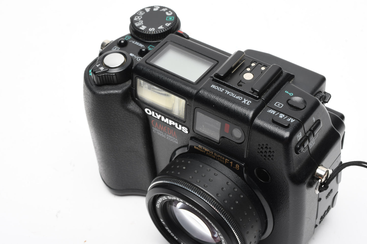 Olympus C5050 5MP Digital Point&Shoot w/f1.8 lens, CF, strap, Tested
