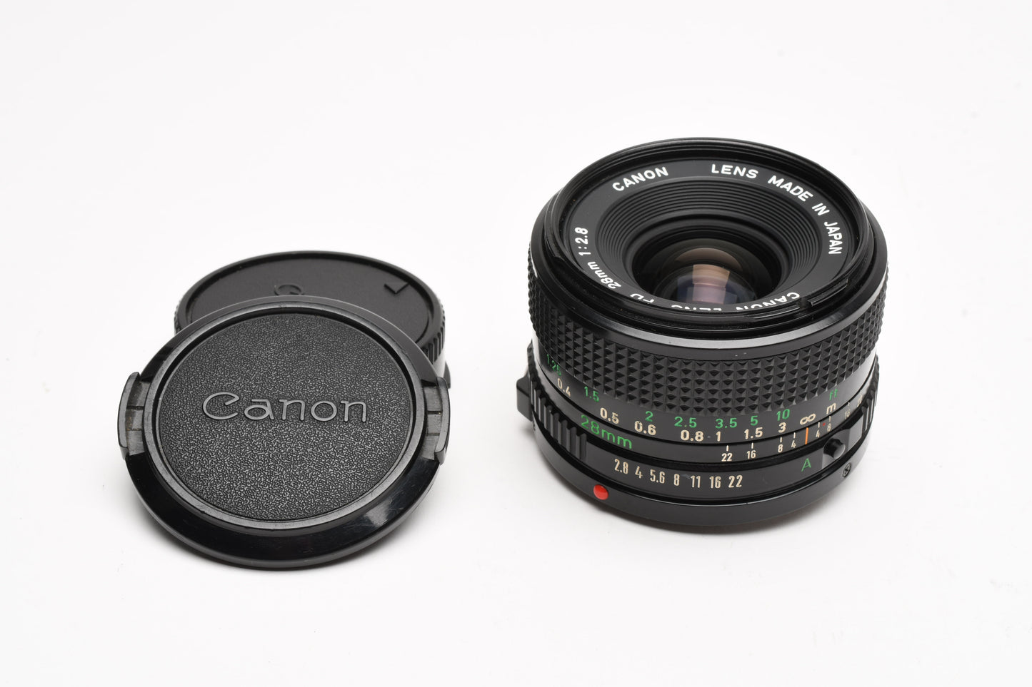 Canon FD 28mm f2.8 wide angle lens, caps, Nice wide angle lens