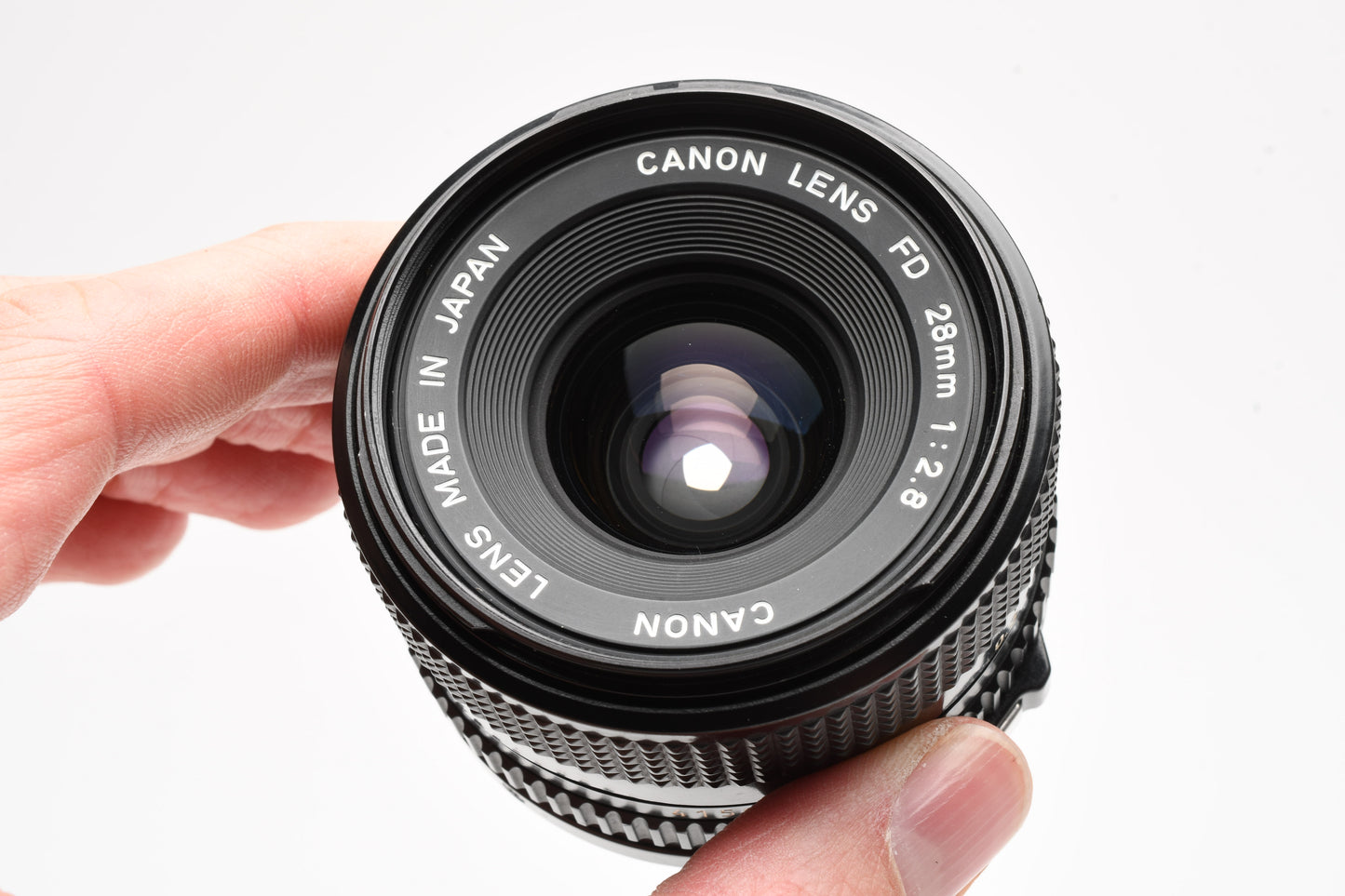 Canon FD 28mm f2.8 wide angle lens, caps, Nice wide angle lens