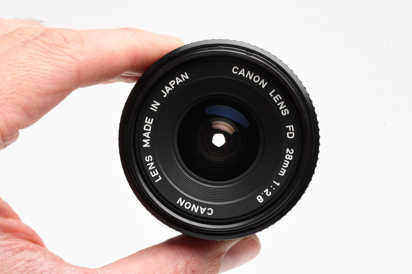 Canon FD 28mm f2.8 wide angle lens, caps, Nice wide angle lens