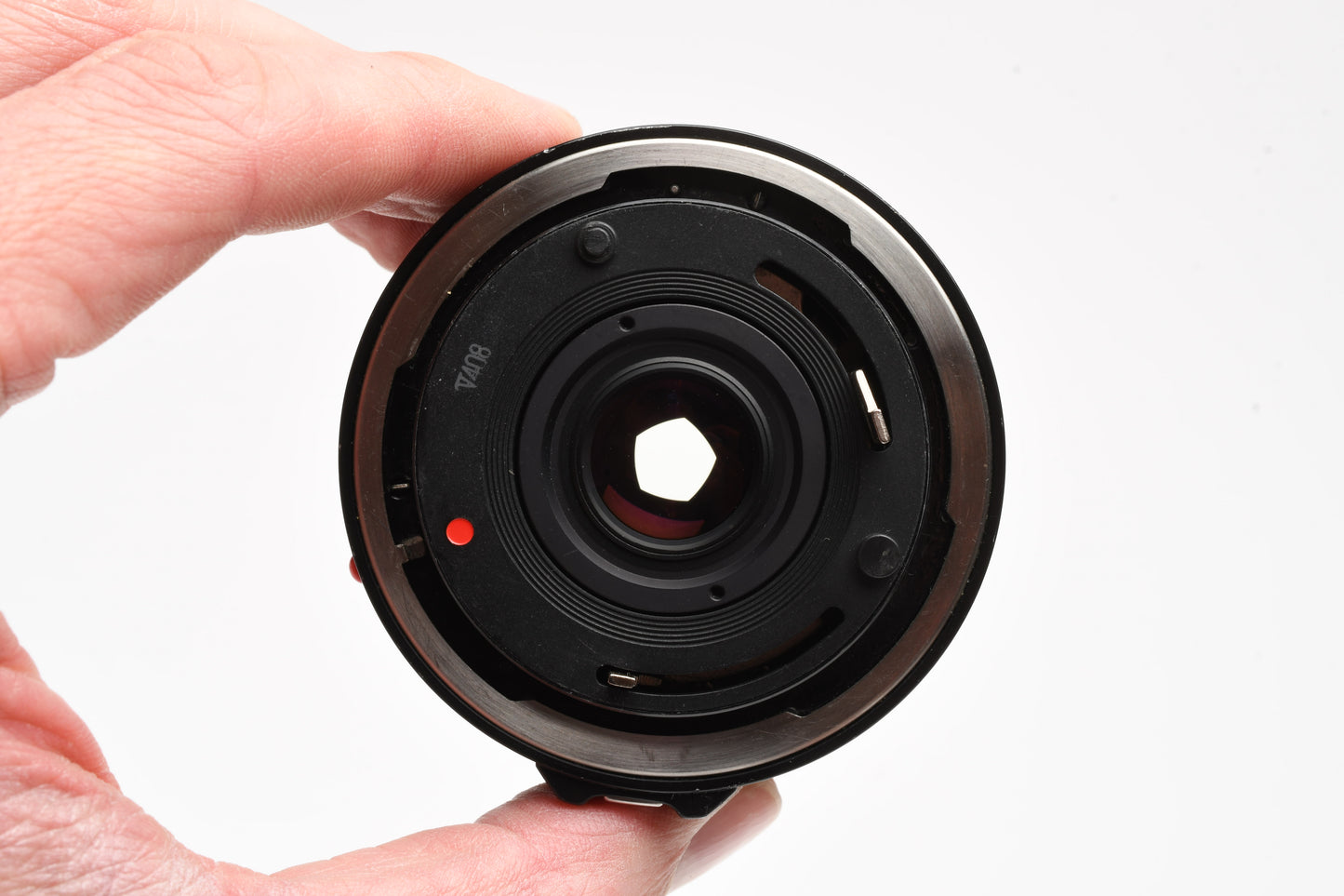 Canon FD 28mm f2.8 wide angle lens, caps, Nice wide angle lens