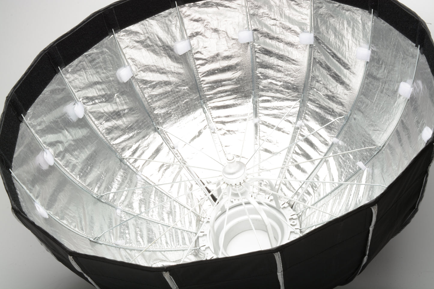 Phottix Raja Quick-Folding Softbox 65cm (26″), Very clean, barely used