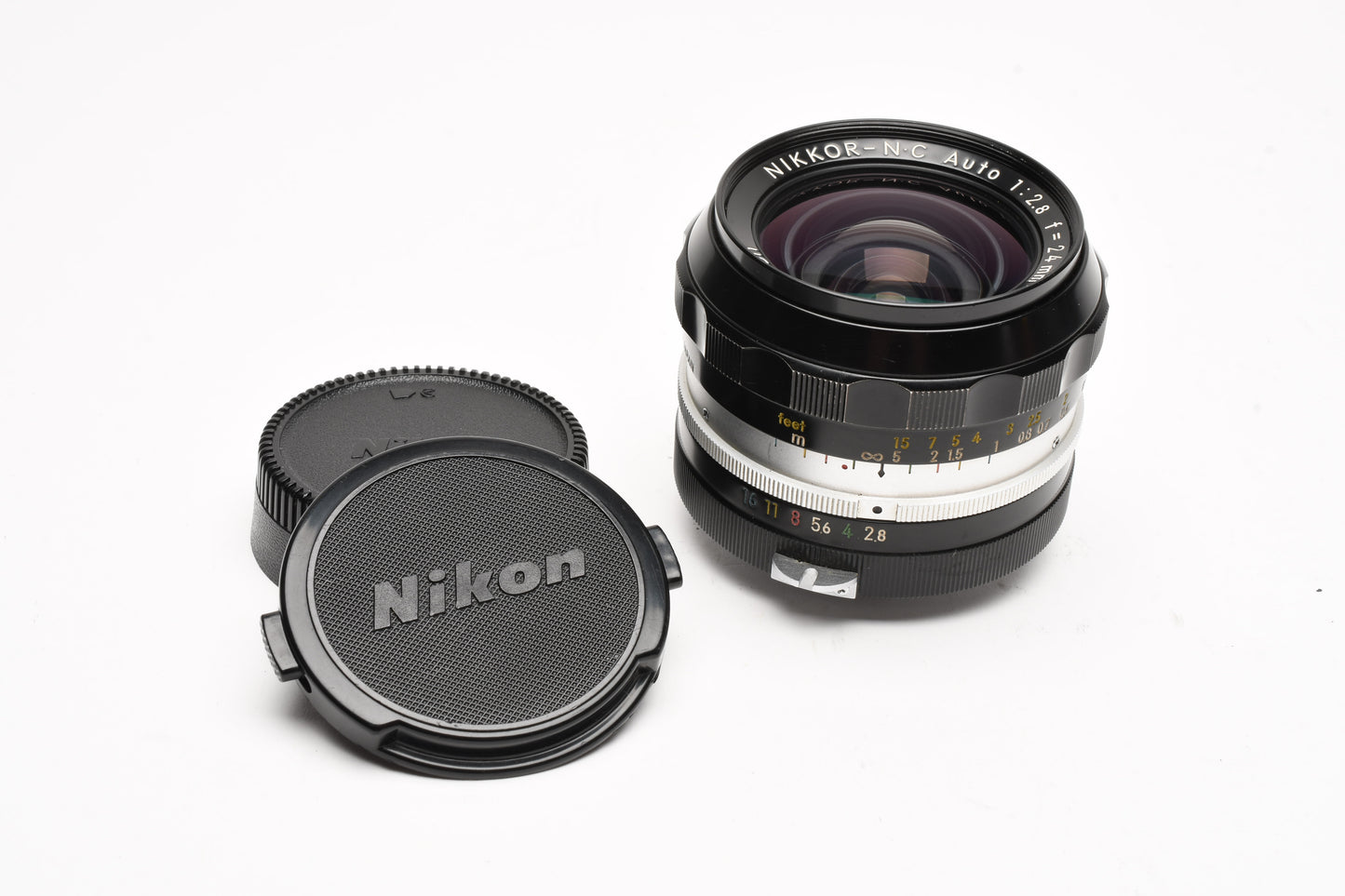 Nikon Nikkor-N.C 24mm f2.8 wide angle lens Nikon Non-AI mount, clean & sharp