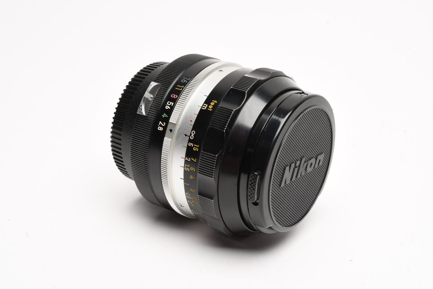 Nikon Nikkor-N.C 24mm f2.8 wide angle lens Nikon Non-AI mount, clean & sharp