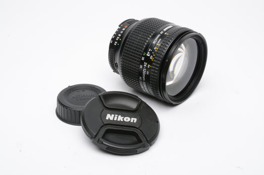 Nikon AF Zoom-Nikkor 24-120mm f3.5-5.6D zoom lens, caps, Nice