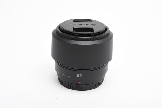 Panasonic Lumix G 25mm F1.7 Asph. lens, H-H025 MFT, caps+hood, Mint-
