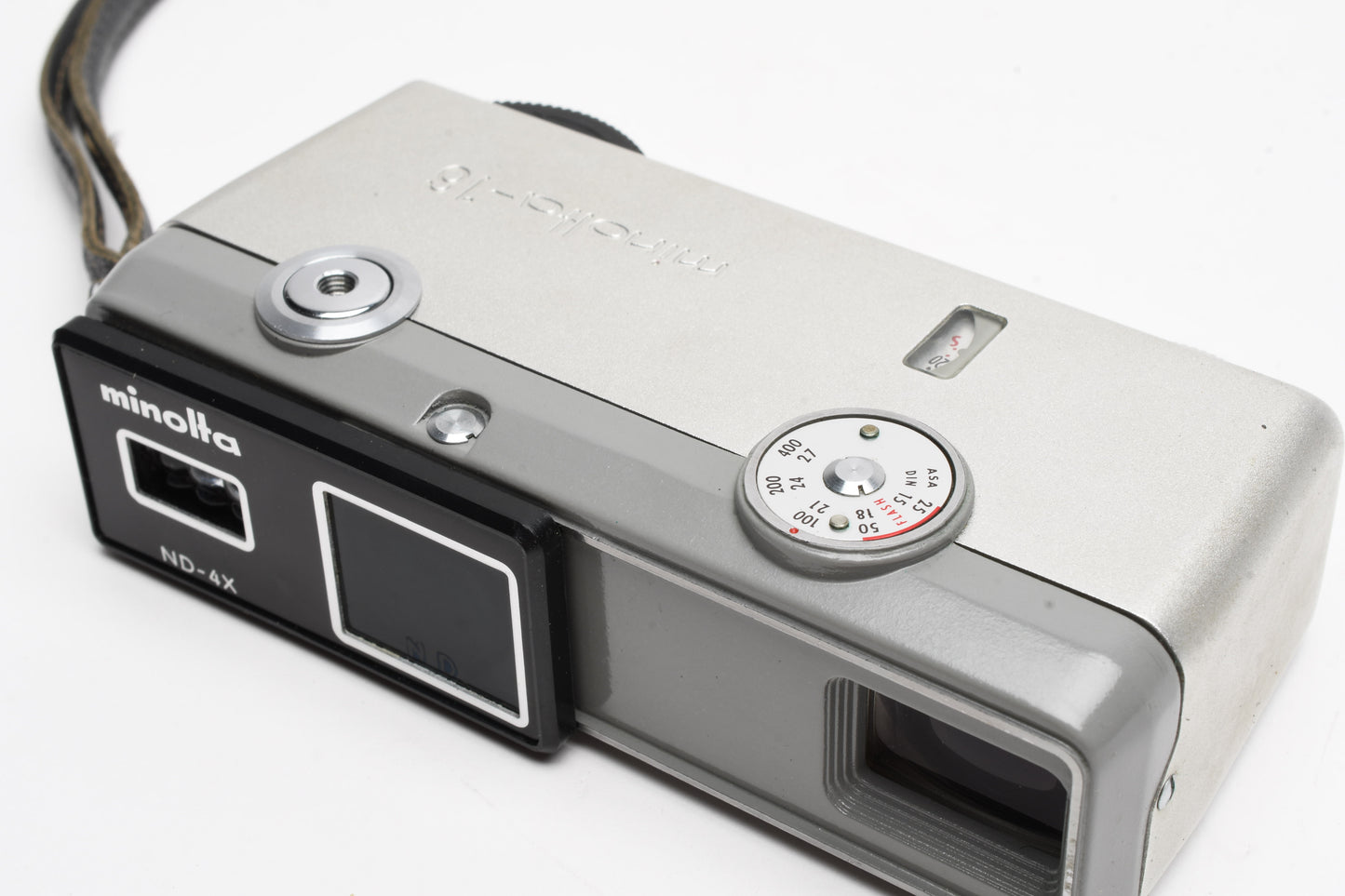 Minolta 16 E.E Subminiature camera, case, strap, Works! Clean (Silver)