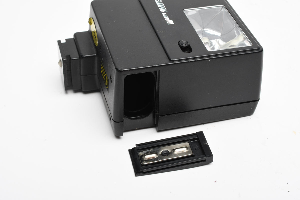 Sunpak Auto 101 Flash w/Sync cord, Tested, Great