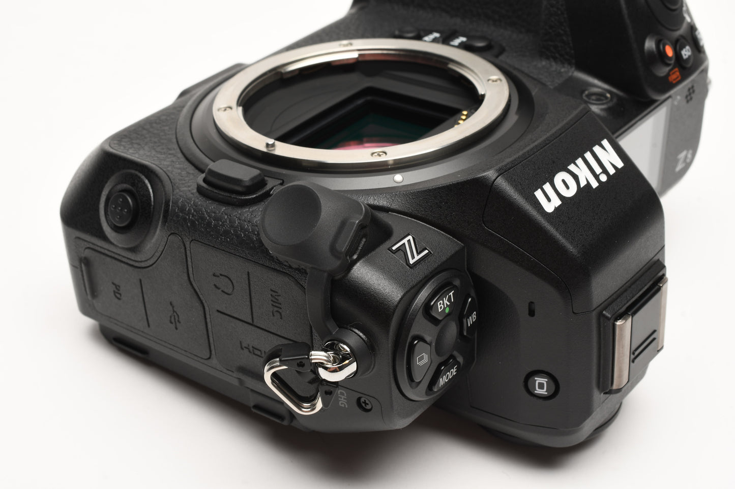 Nikon Z8 Mirrorless Body, 2X batts, charger, Only 146 Acts! Mint, USA Version