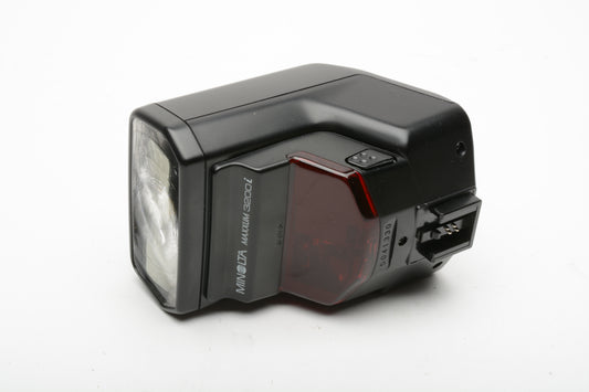 Minolta 3200i Flash w/Case, Tested, clean