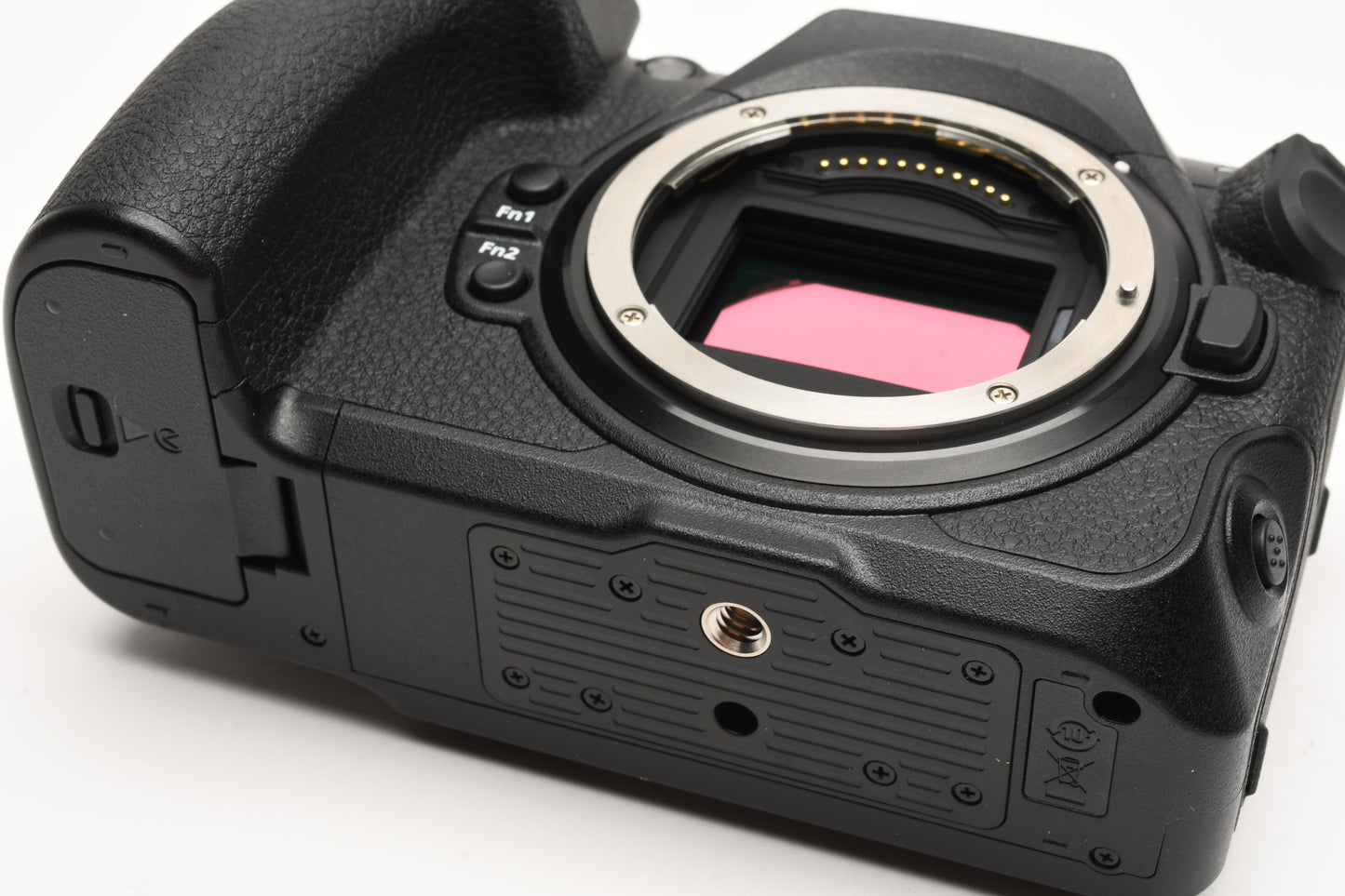 Nikon Z8 Mirrorless Body, 2X batts, charger, Only 146 Acts! Mint, USA Version