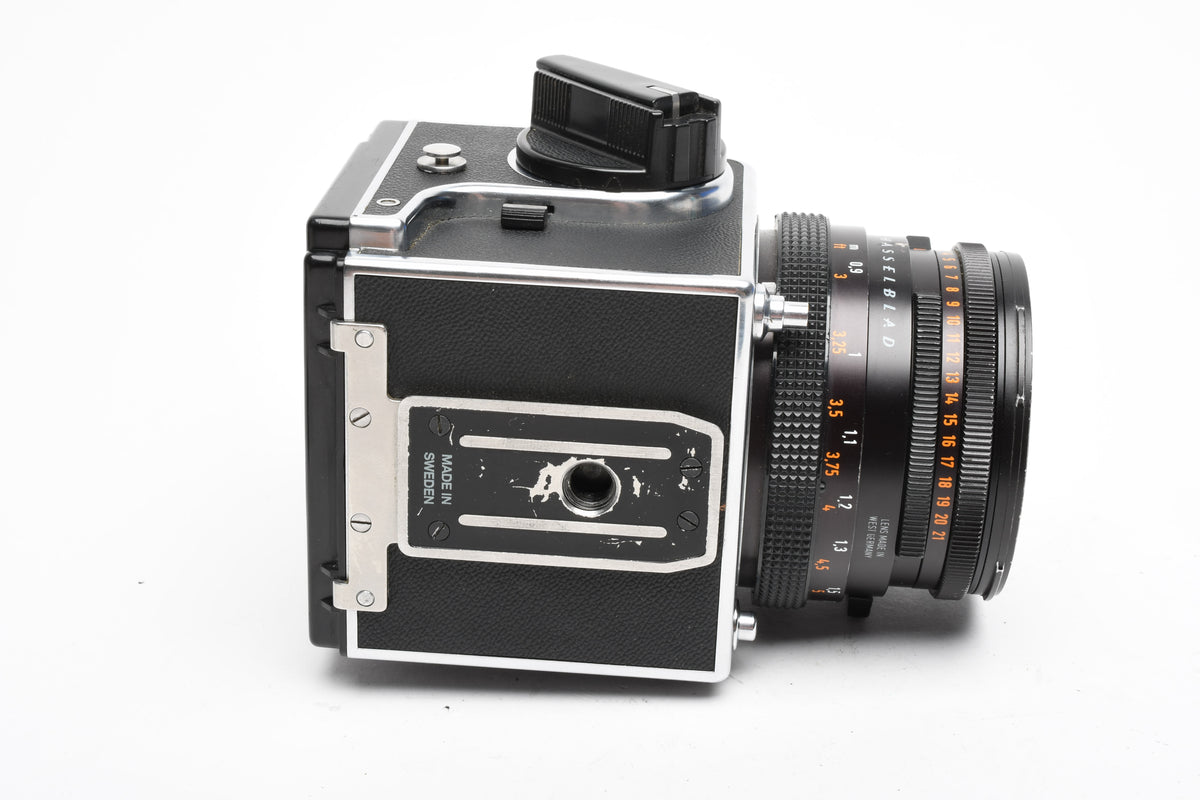 Hasselblad 500C/M Body, WLF, 80mm T* f2.8 Planar, Clean accurate, Great!