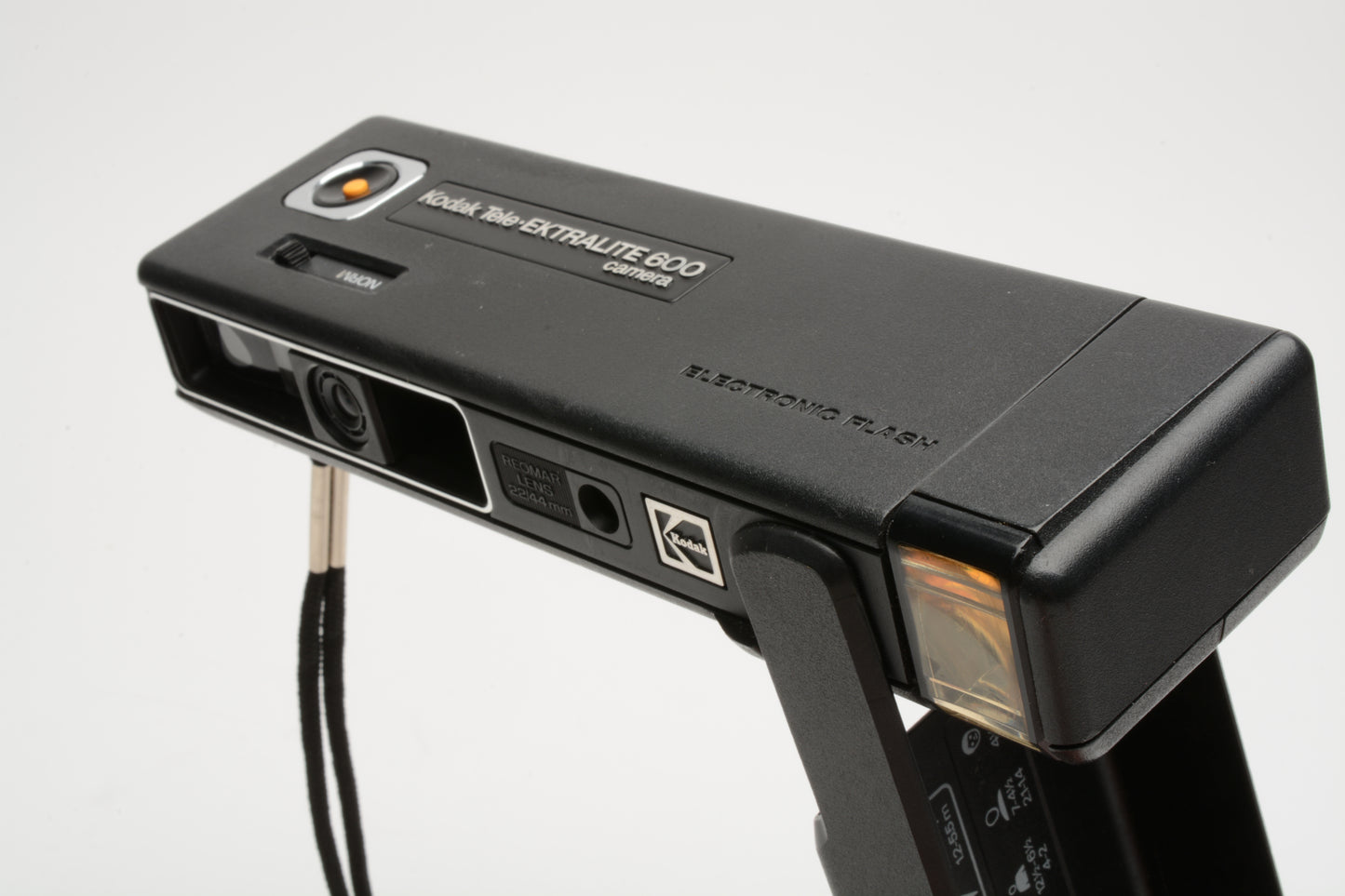 Kodak Tele-Ektralite 600 110 Camera w/Built in Flash + Manual