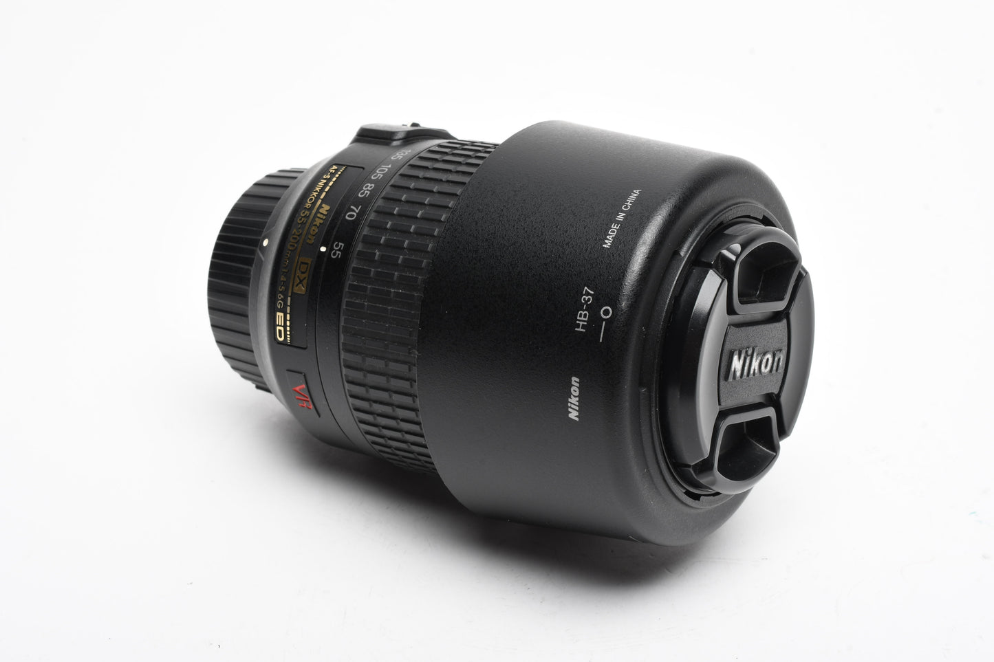 Nikon AFS Nikkor 55-200mm F4-5.6G ED DX VR zoom lens, hood, caps, Mint-