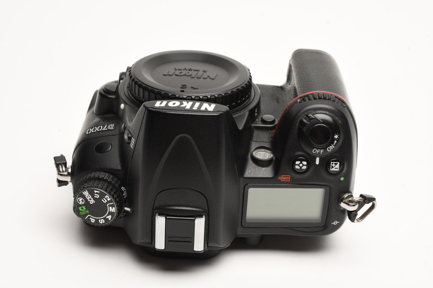 Nikon D7000 16.2MP DSLR, batt, charger, 306K Acts, Tested, Great!