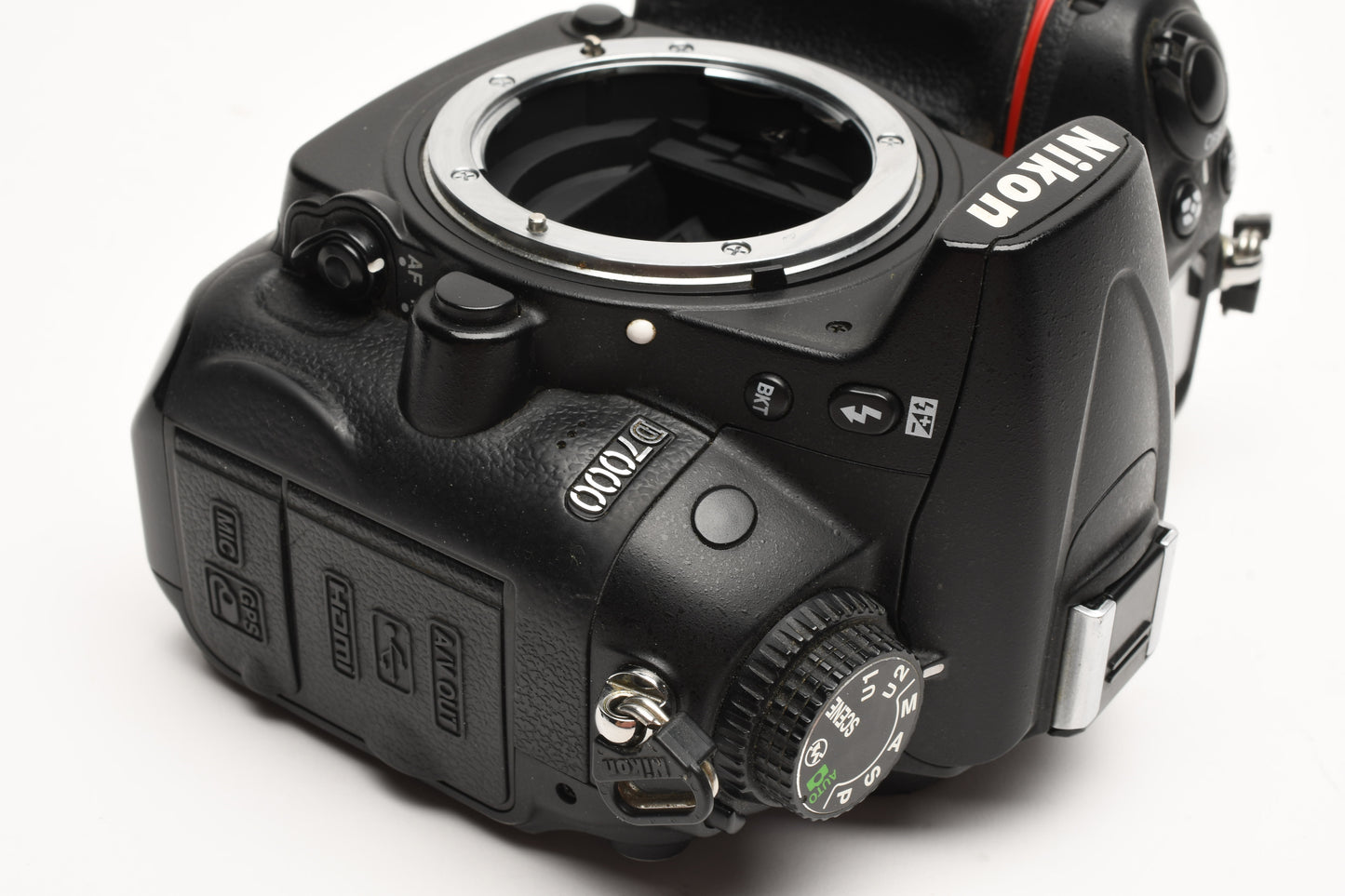 Nikon D7000 16.2MP DSLR, batt, charger, 306K Acts, Tested, Great!