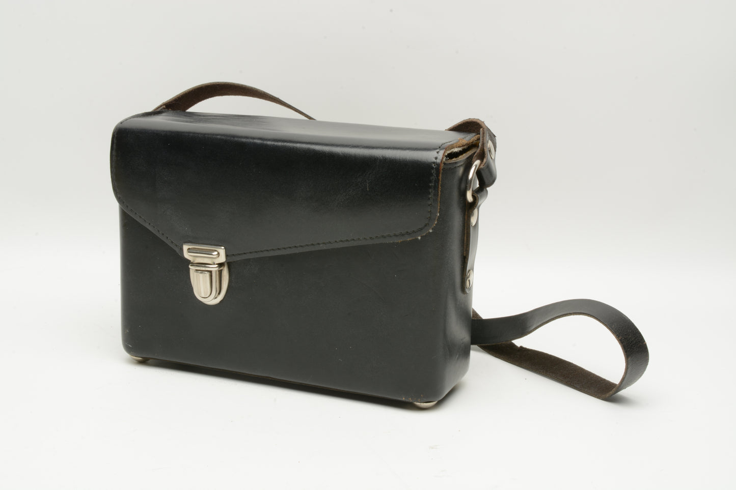 Belding leather case (Black) measures ~7x2.5x5", Nice