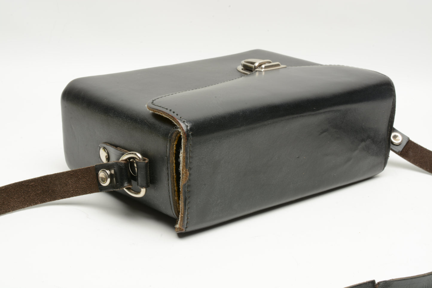 Belding leather case (Black) measures ~7x2.5x5", Nice