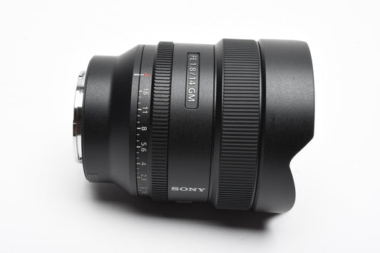 Sony FE 14mm f1.8 GM Lens SEL14F18GM, case, box, Mint, USA