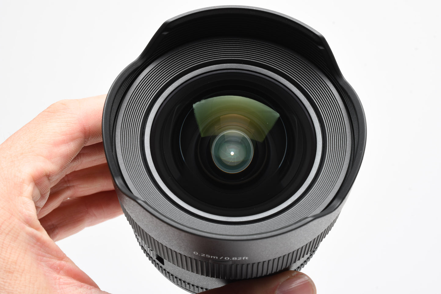 Sony FE 14mm f1.8 GM Lens SEL14F18GM, case, box, Mint, USA